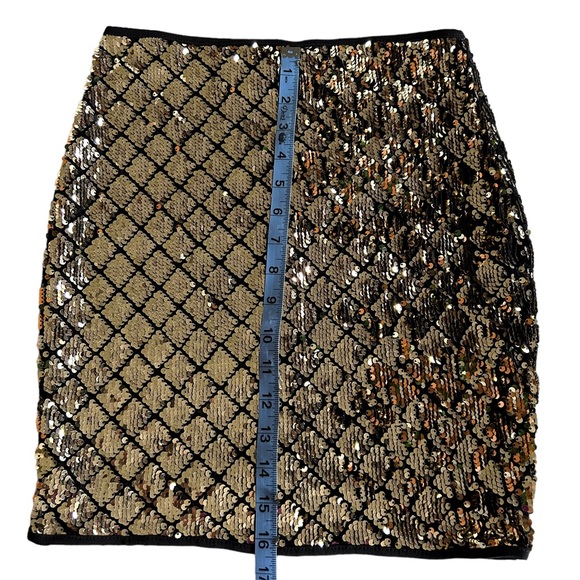 Gold and black sparkley high waist mini skirt with sequins skirt NWOT - Picture 3 of 4